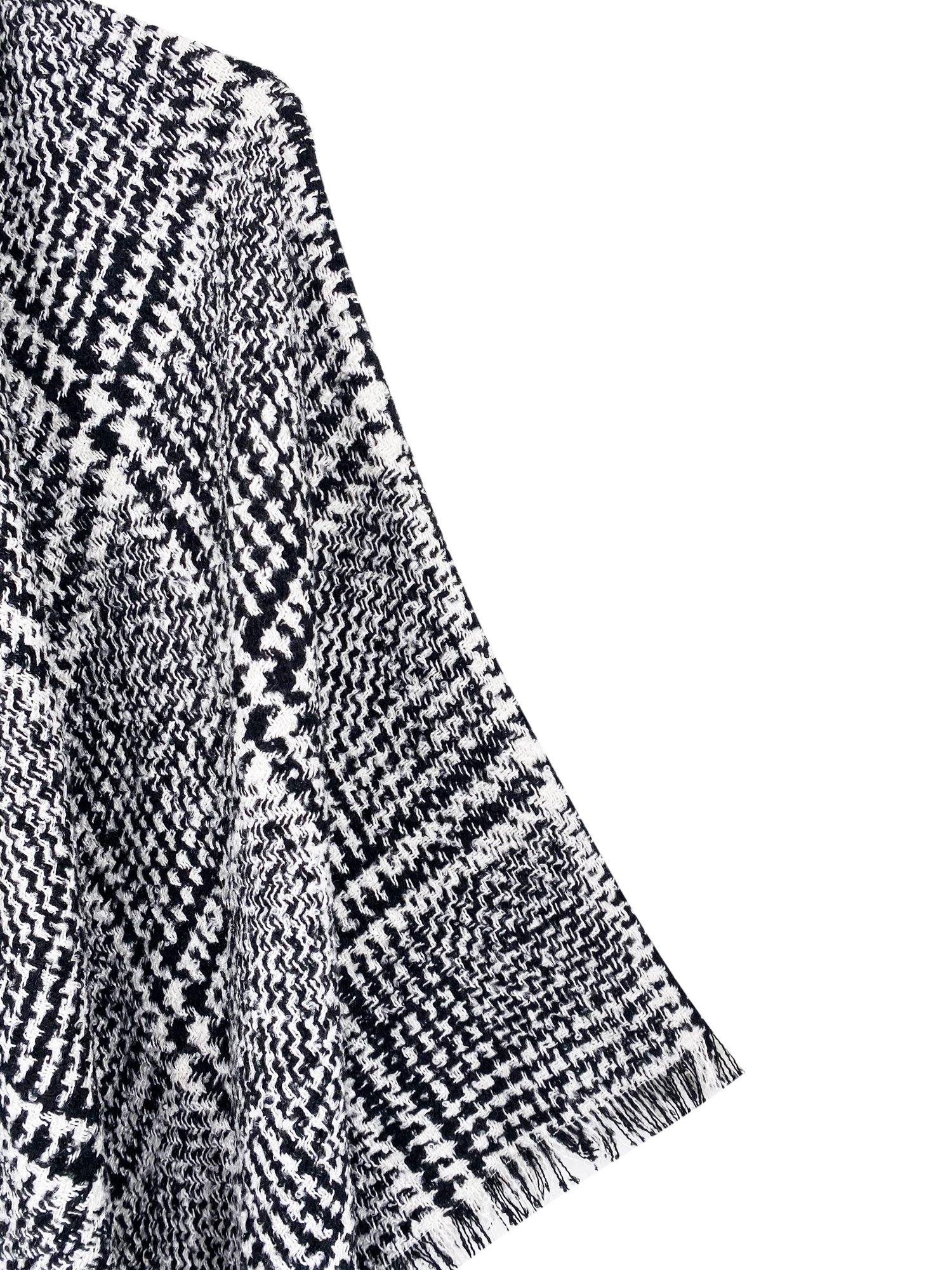 Black And White Houndstooth Poncho - Shopmossrose