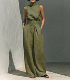 Women's 2-Piece Textured Outfit Set, Sleeveless Mock Turtleneck Top & High Waist Pleated Wide Leg Pants with Pockets