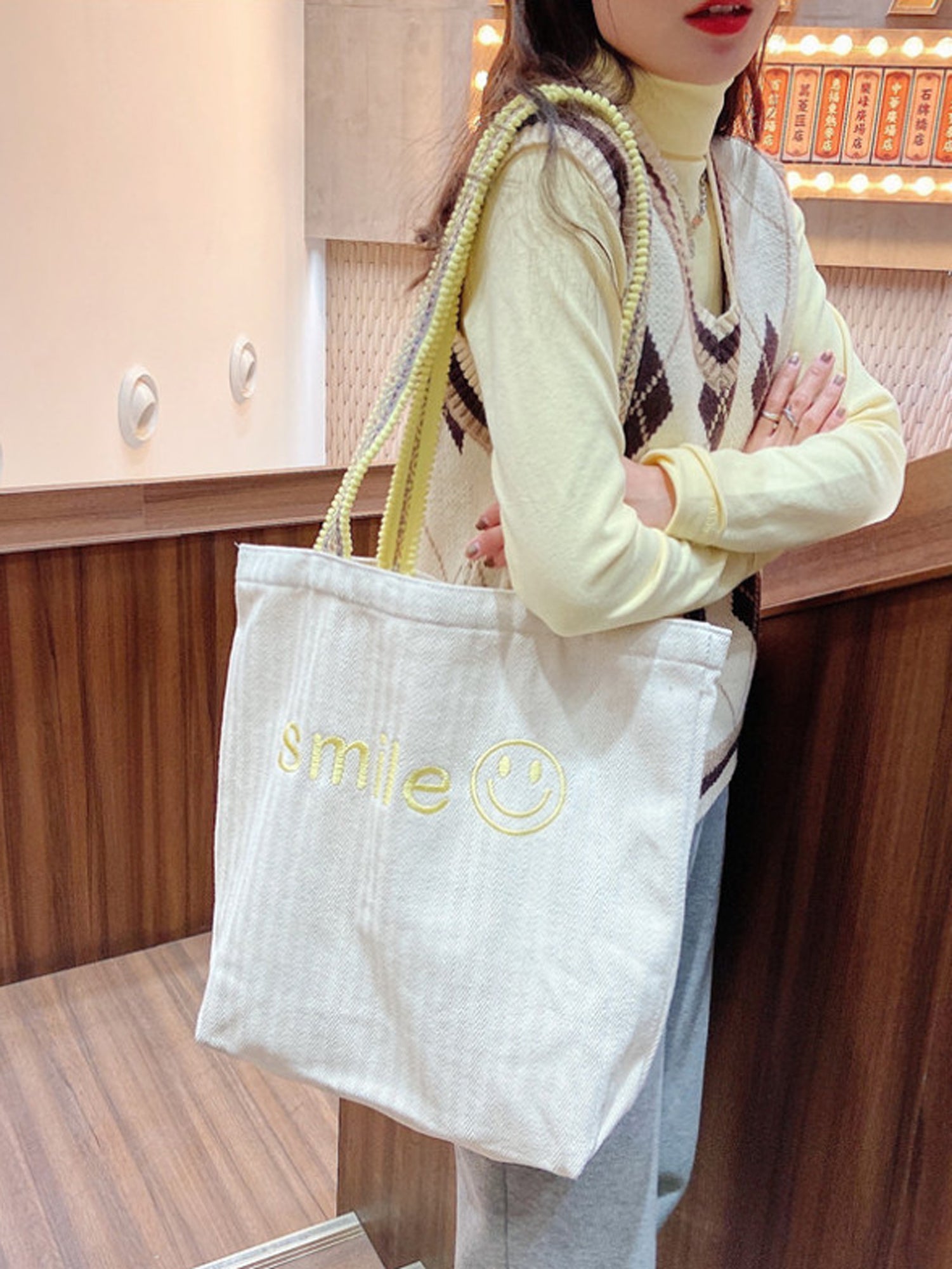 Moss Rose Smile Face Woven Tote